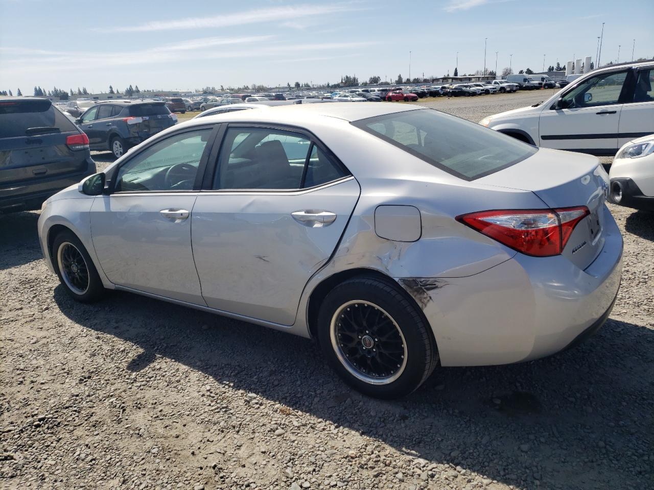 2015 TOYOTA COROLLA L - Image 2