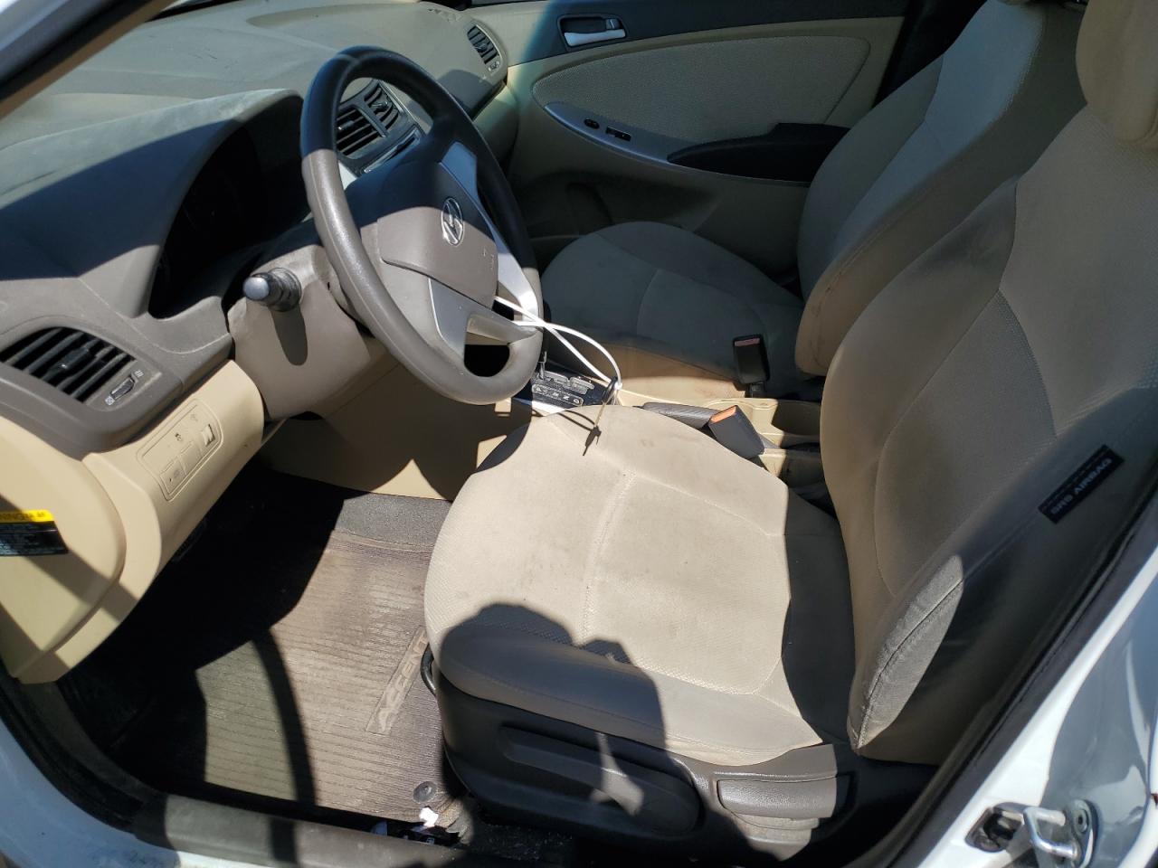 2014 HYUNDAI ACCENT GLS - Image 7