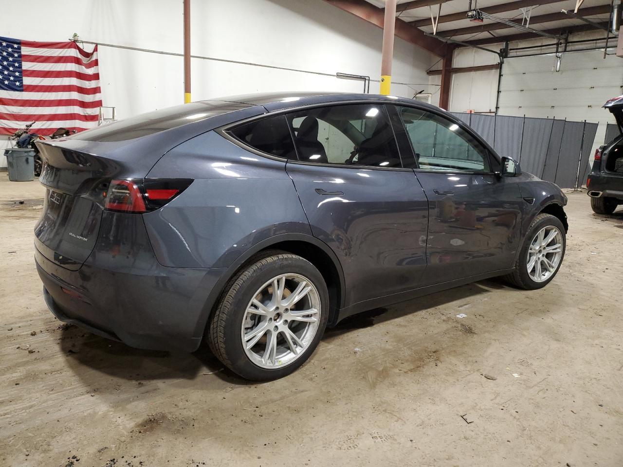 2023 TESLA MODEL Y - Фото 3