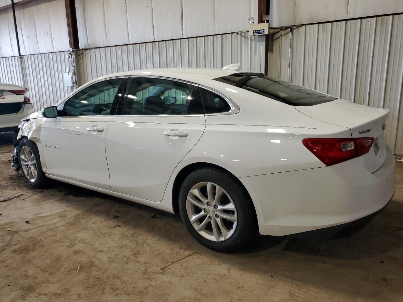 2017 CHEVROLET MALIBU LT - Image 2
