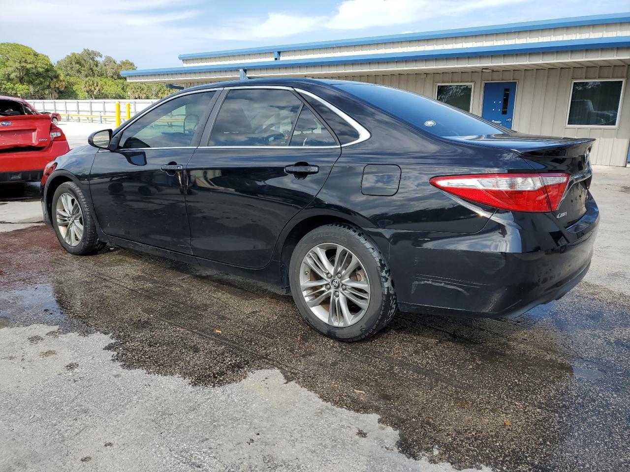 2017 TOYOTA CAMRY LE - Image 2