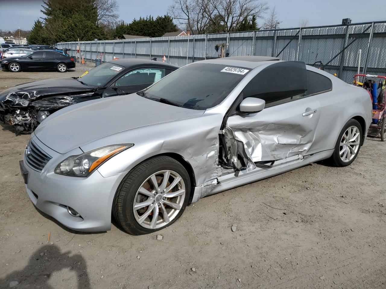 2011 INFINITI G37