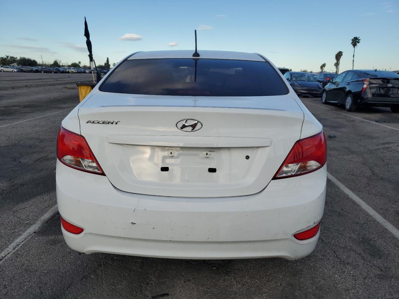 2017 HYUNDAI ACCENT SE - Image 6