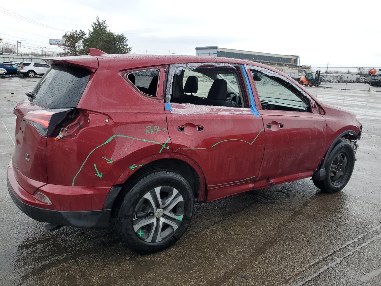 2018 TOYOTA RAV4 LE - Image 3
