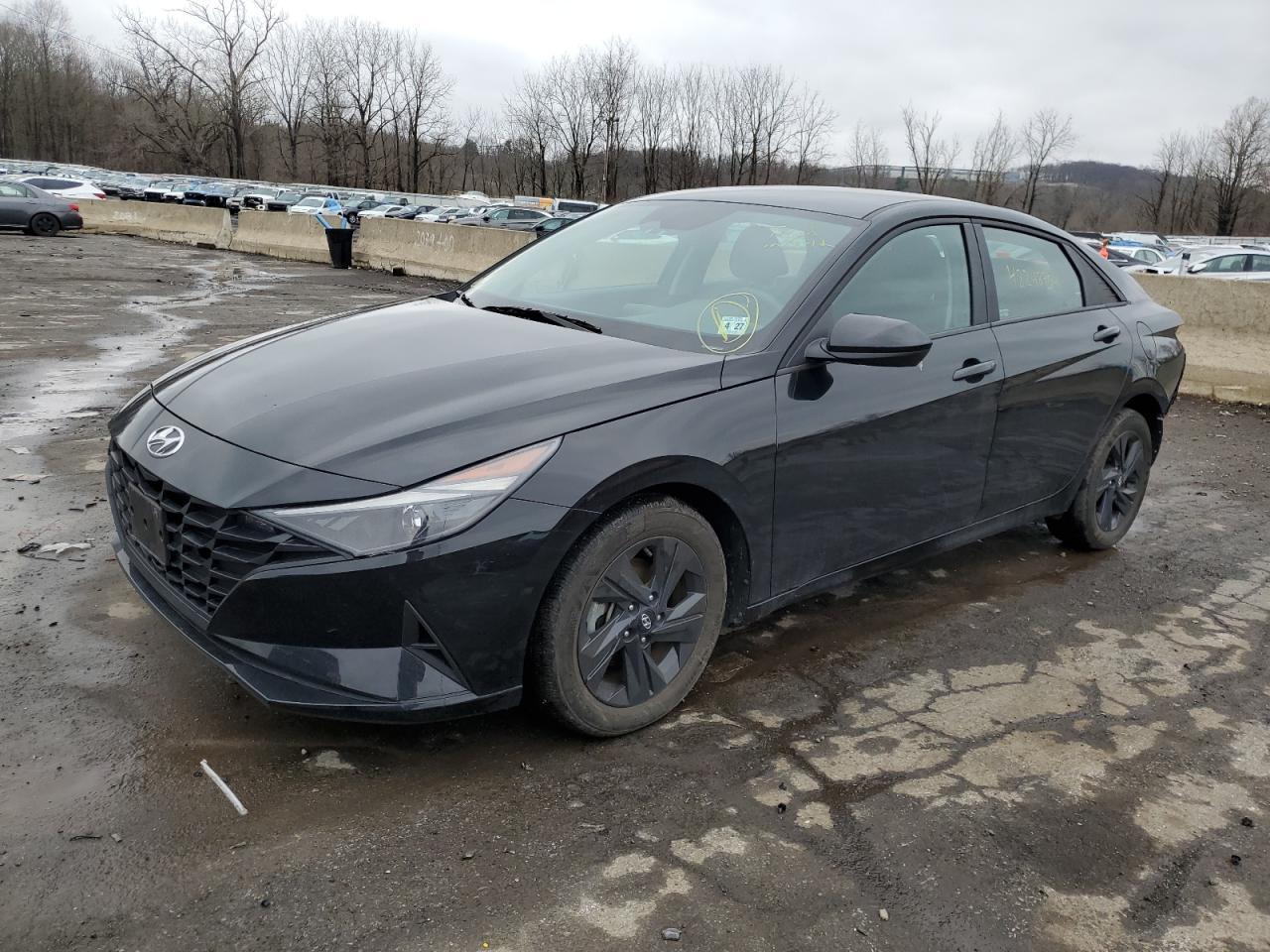 2022 HYUNDAI ELANTRA SE
