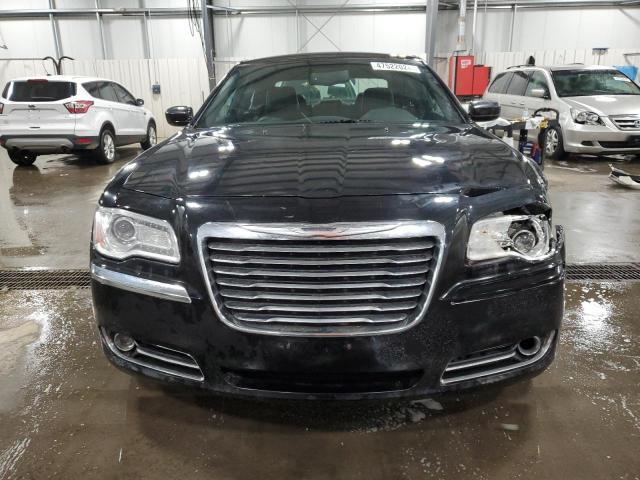 2014 Chrysler 300 - Image 5