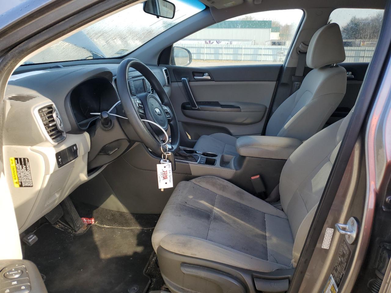2017 KIA SPORTAGE L - Image 7