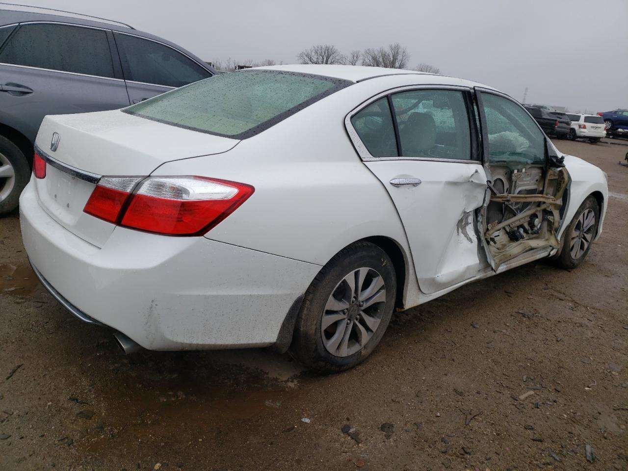 2014 HONDA ACCORD LX - Image 3