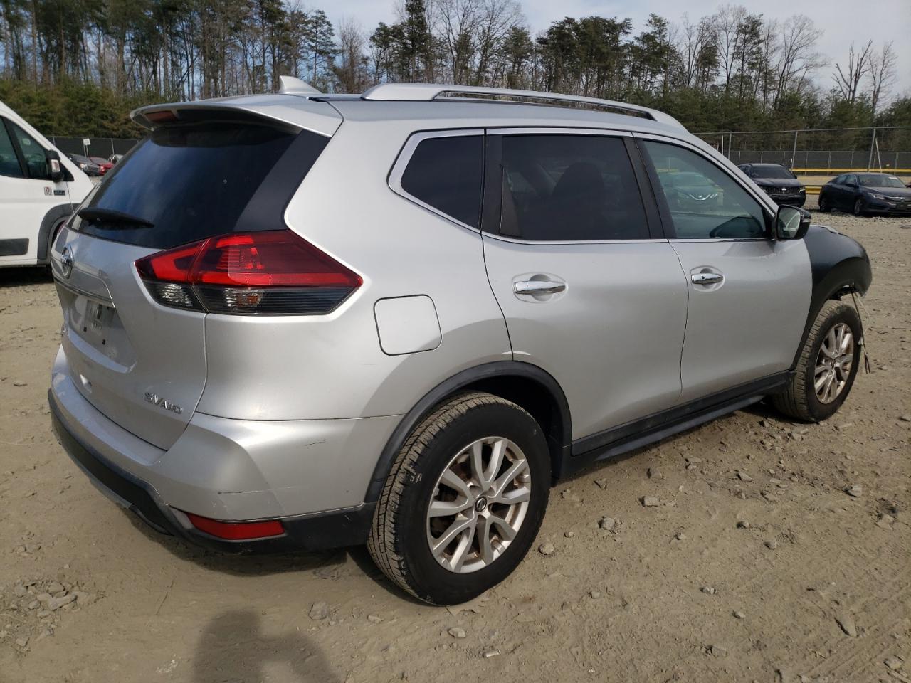 2018 NISSAN ROGUE S - Фото 3