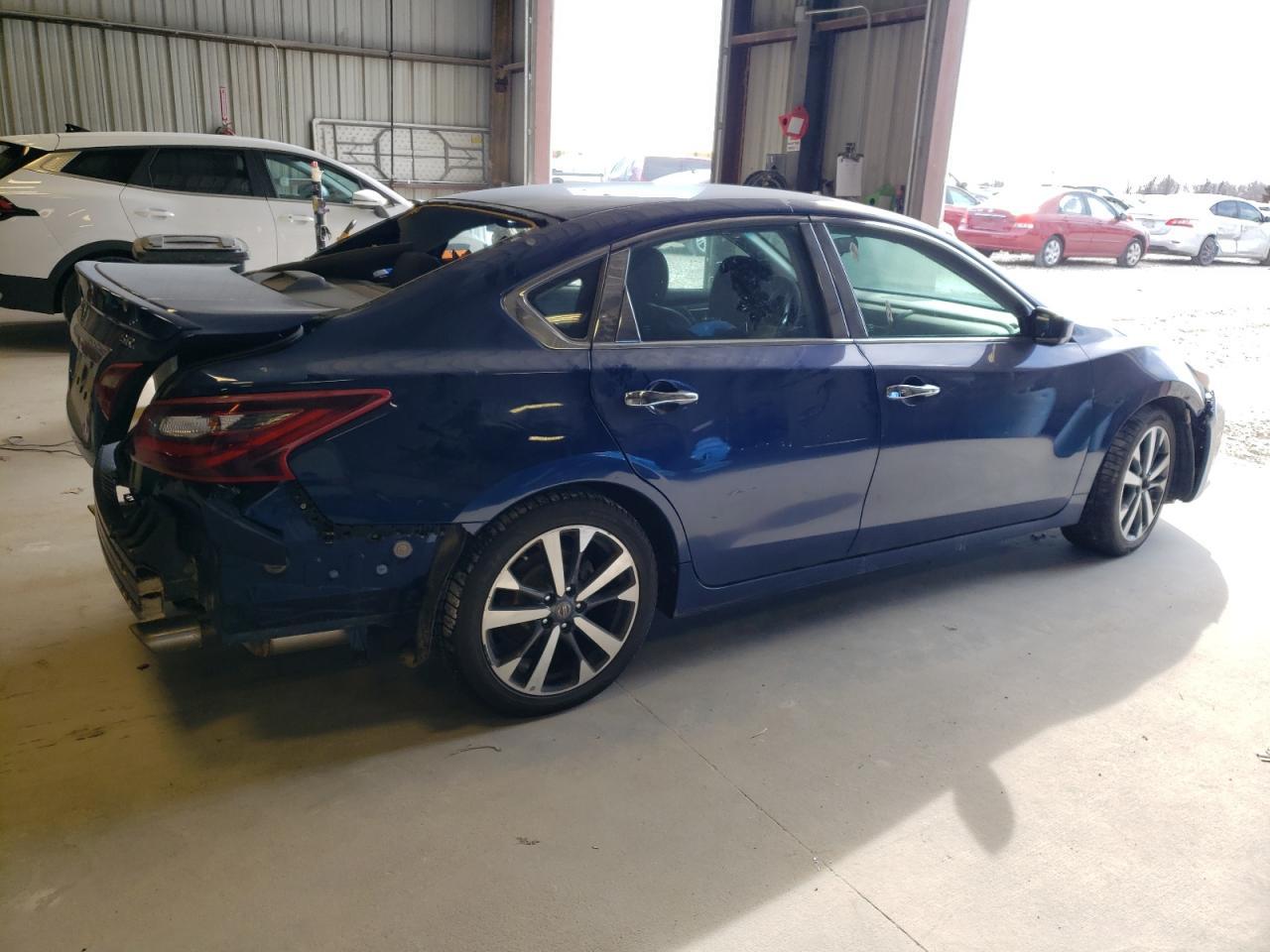 2017 NISSAN ALTIMA 2.5 - Фото 3
