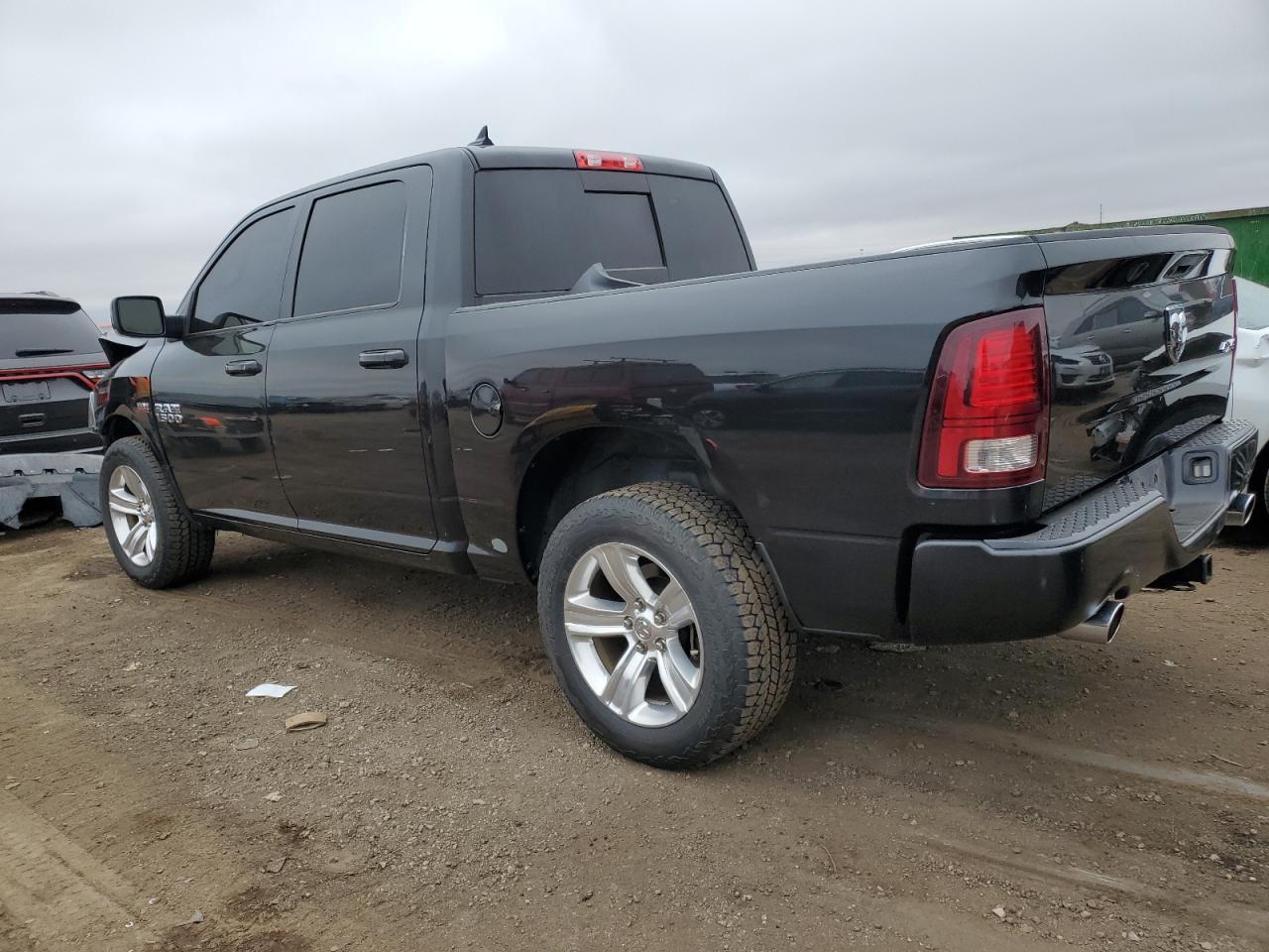 2017 RAM 1500 SPORT - Фото 2
