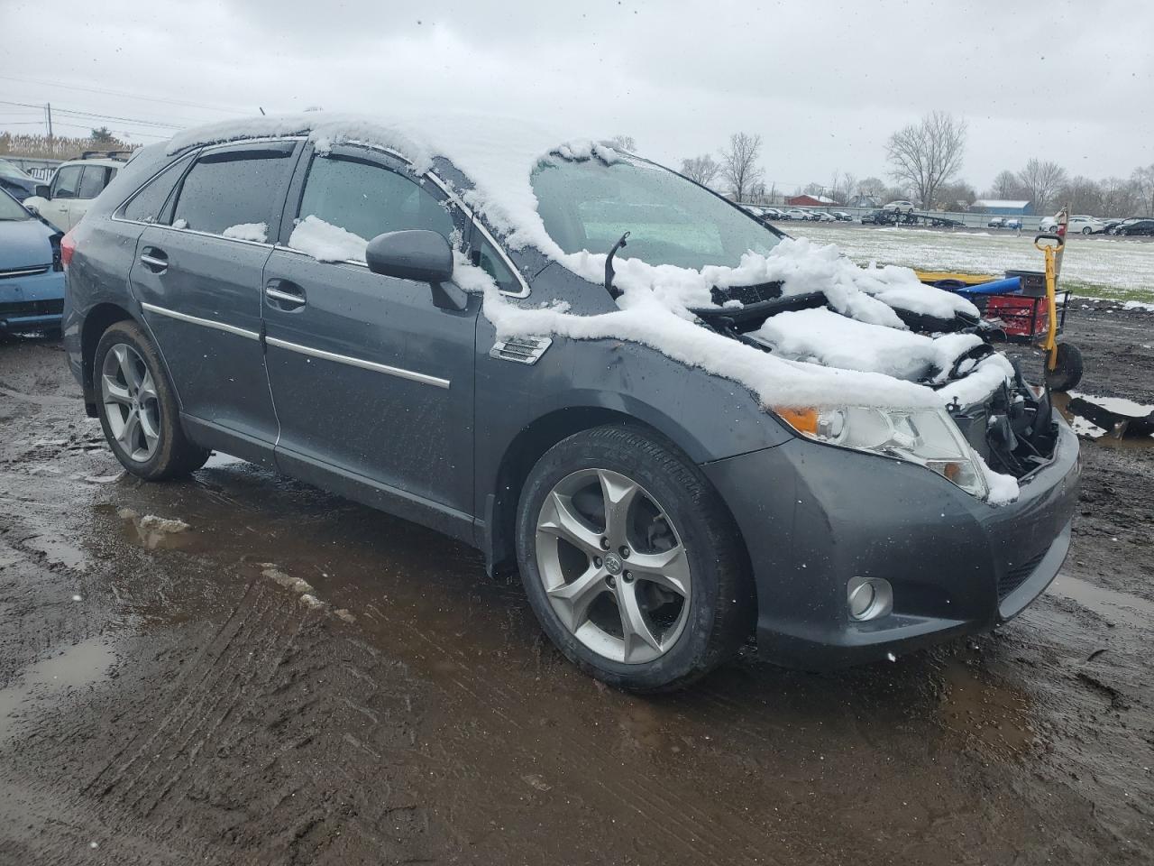 2011 TOYOTA VENZA - Фото 4