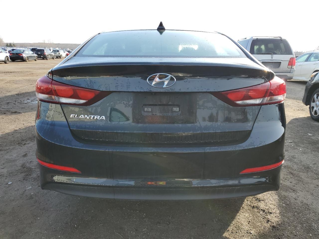2018 HYUNDAI ELANTRA SE - Фото 6