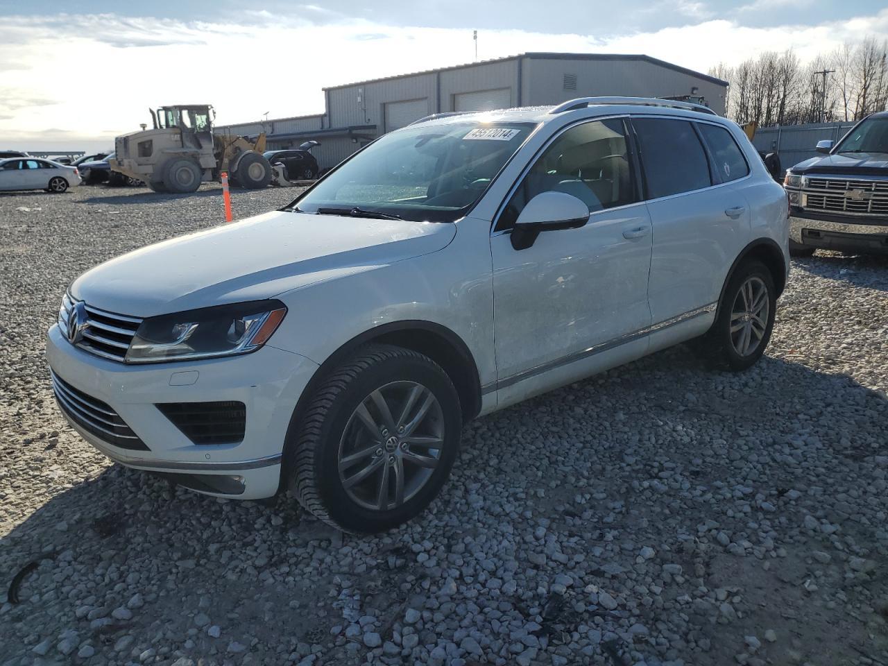 2015 VOLKSWAGEN TOUAREG V6 car image