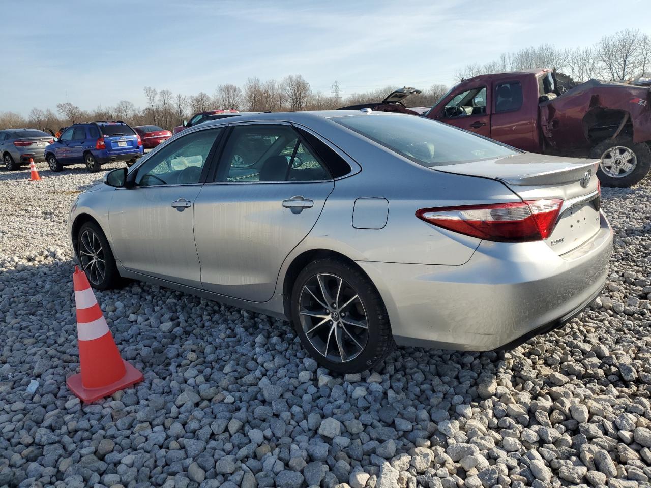 2017 TOYOTA CAMRY LE - Image 2