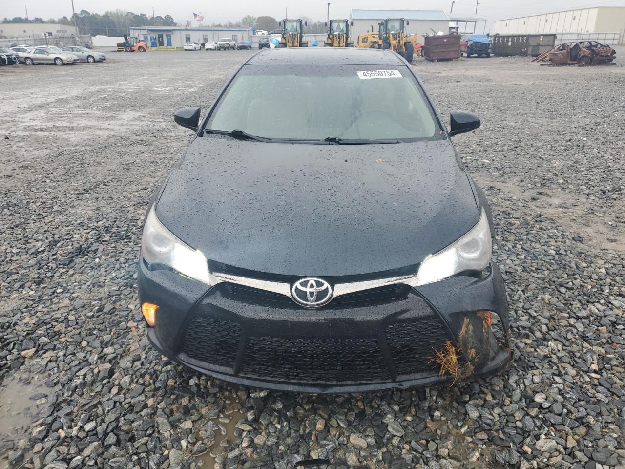 2017 TOYOTA CAMRY LE - Фото 5