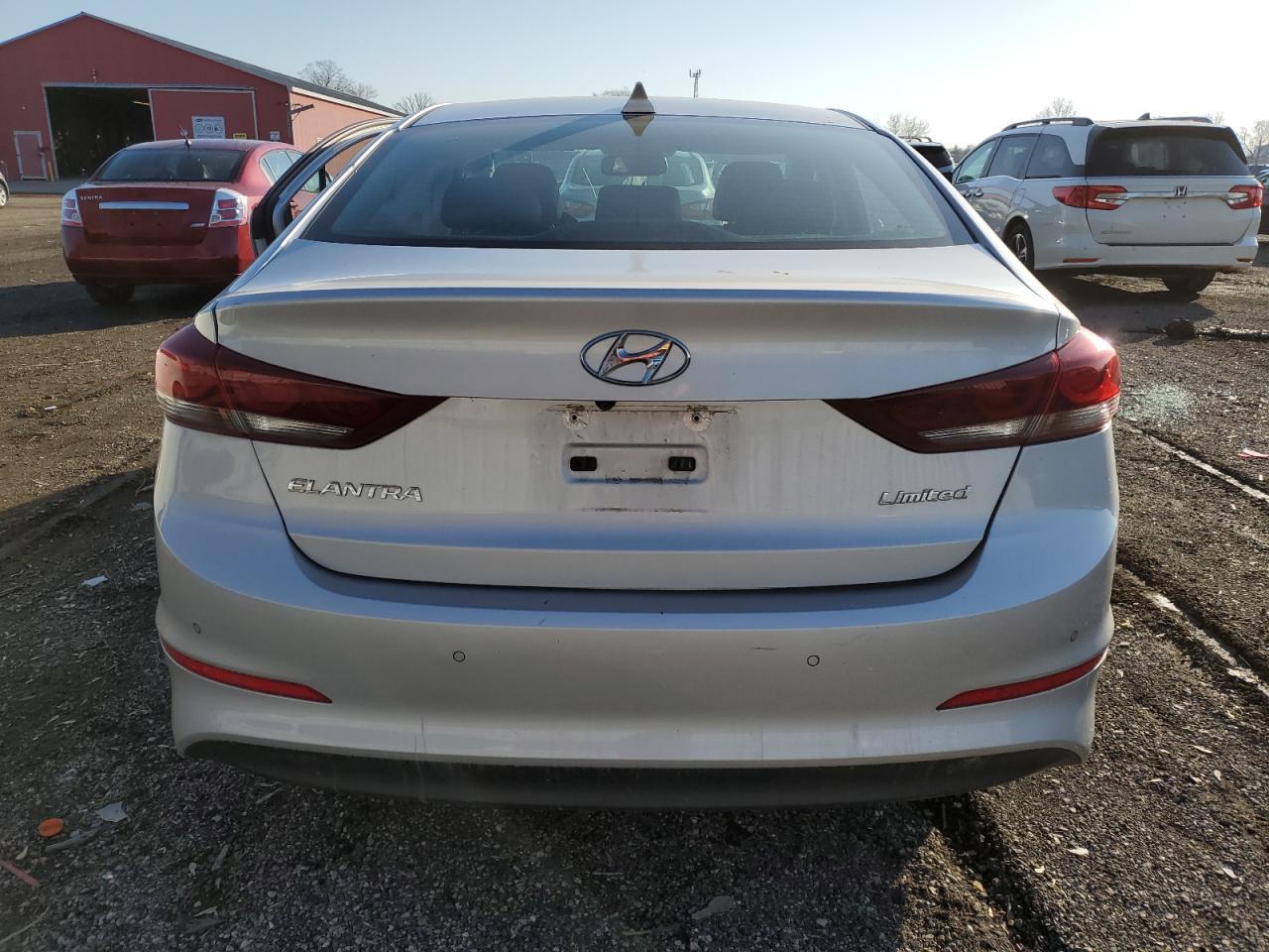 2017 HYUNDAI ELANTRA SE - Фото 6