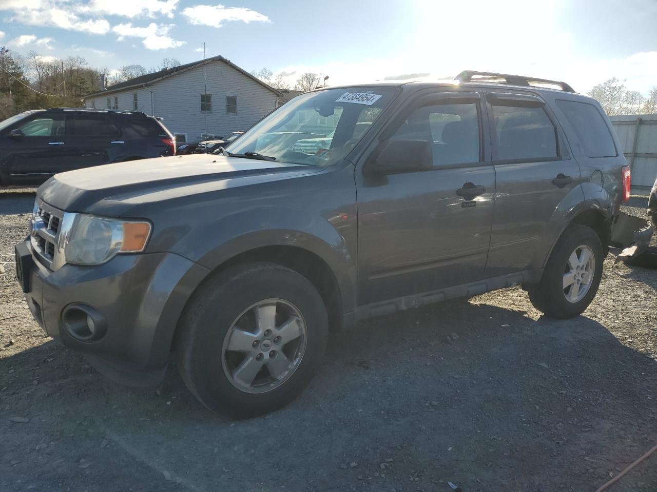 2011 FORD ESCAPE XLT car image