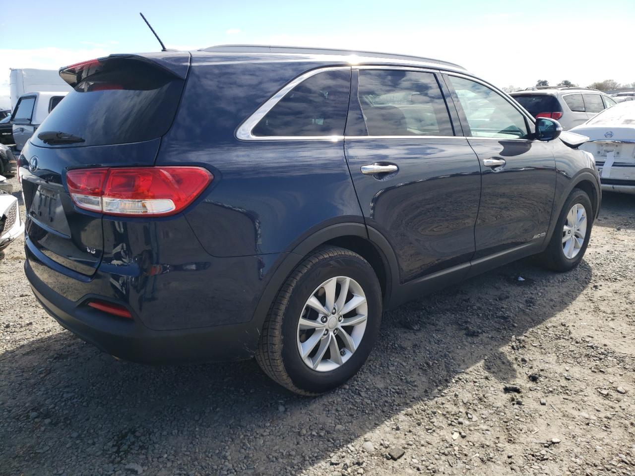 2017 KIA SORENTO LX - Фото 3