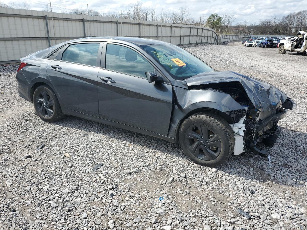 2023 HYUNDAI ELANTRA SE - Фото 4