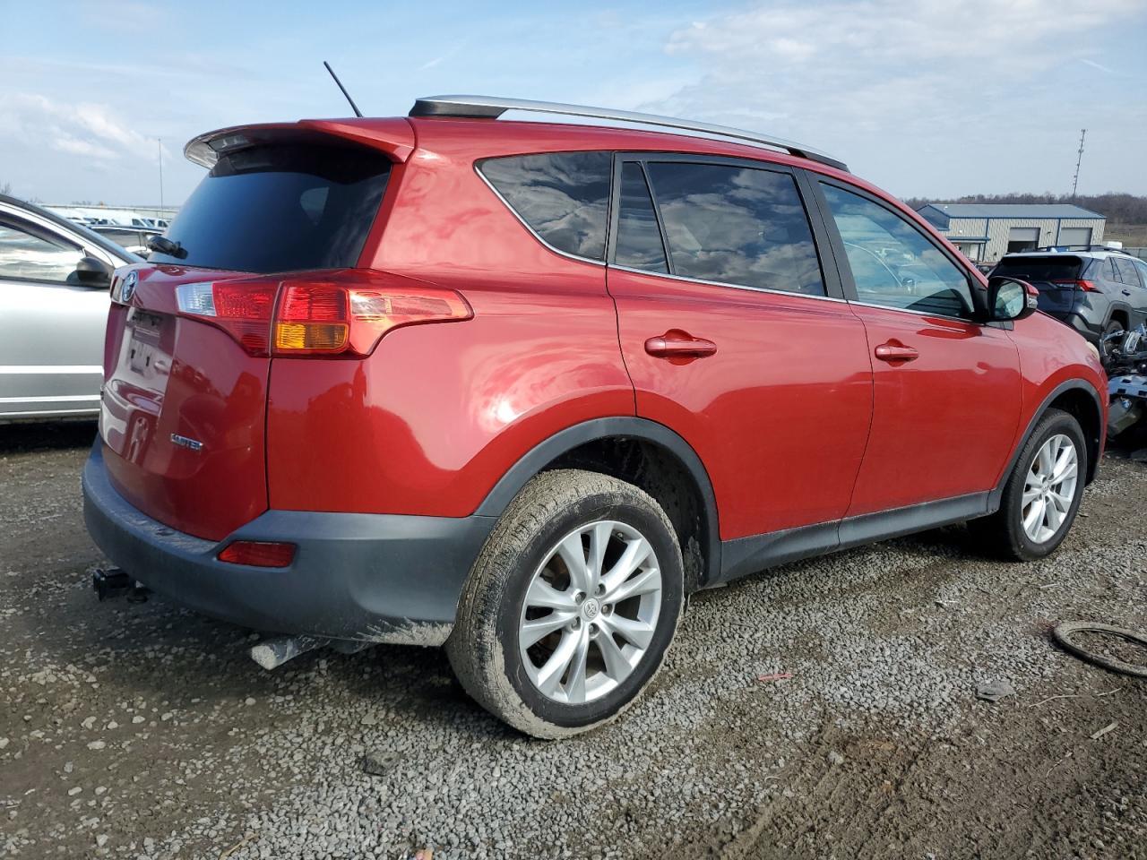 2015 TOYOTA RAV4 LIMIT - Фото 3