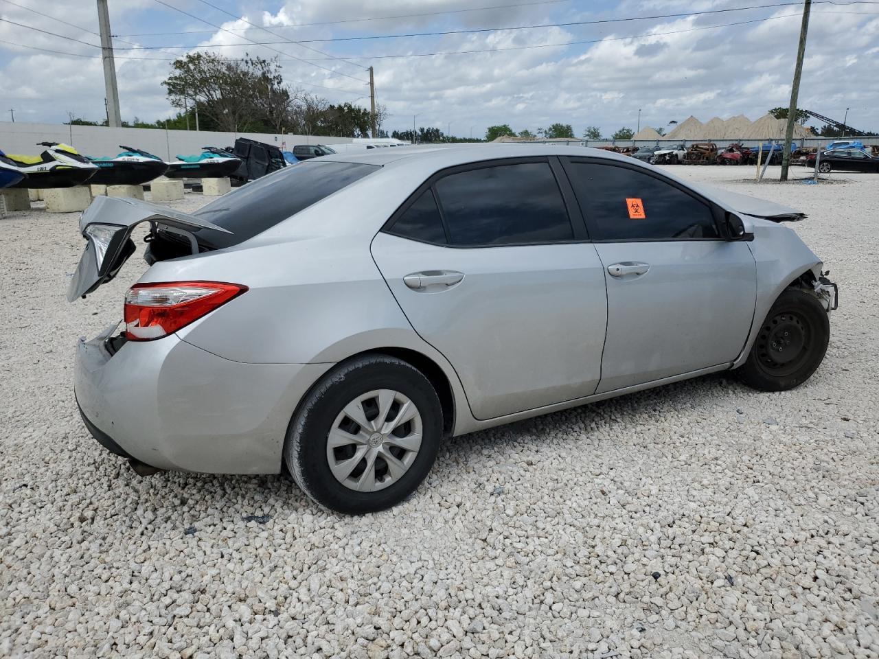 2015 TOYOTA COROLLA L - Image 3
