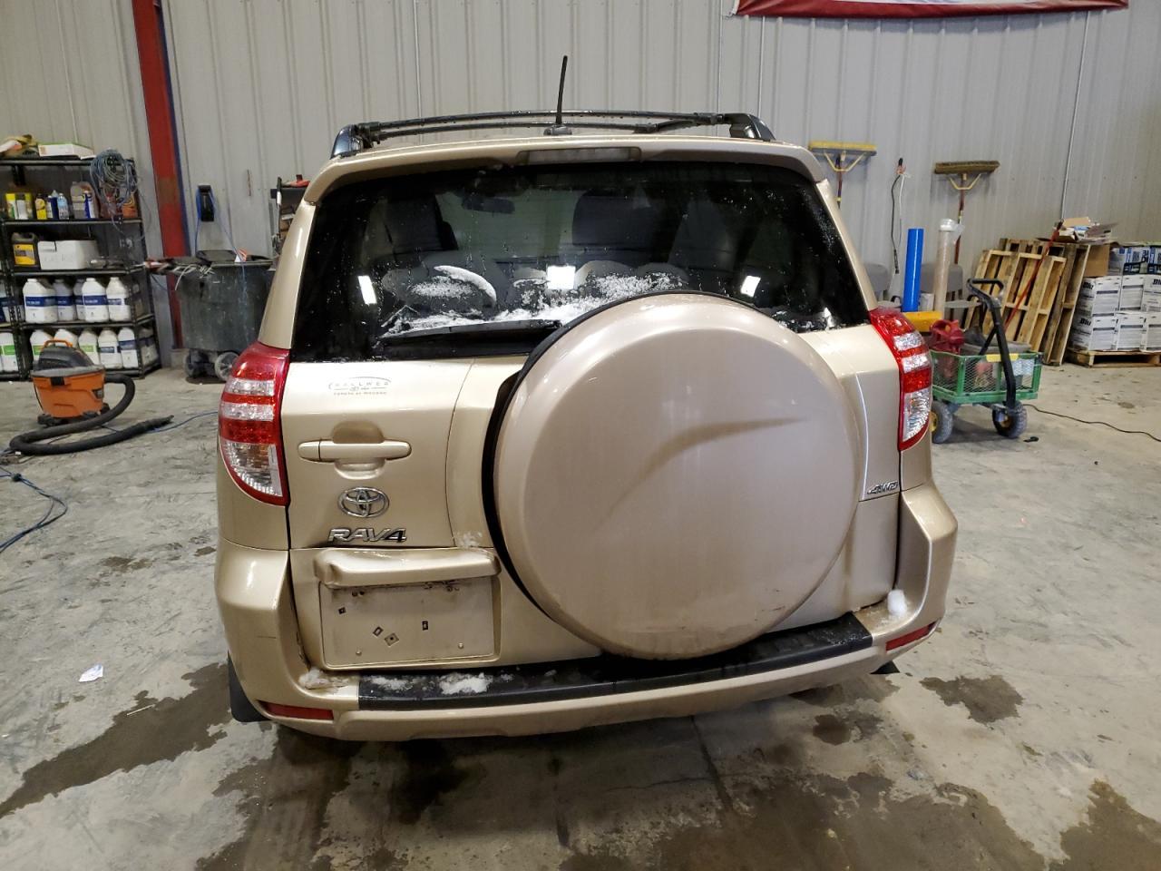 2011 TOYOTA RAV4 - Image 6