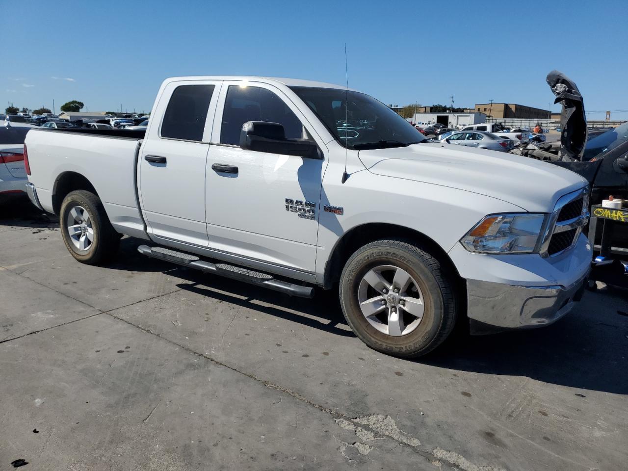2019 RAM 1500 CLASS - Image 4