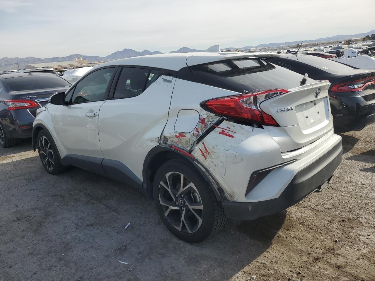 2019 TOYOTA C-HR XLE - Image 2