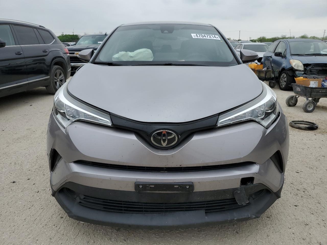 2019 TOYOTA C-HR XLE - Image 5