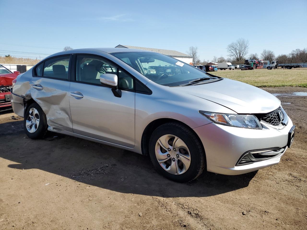 2015 HONDA CIVIC LX - Image 4
