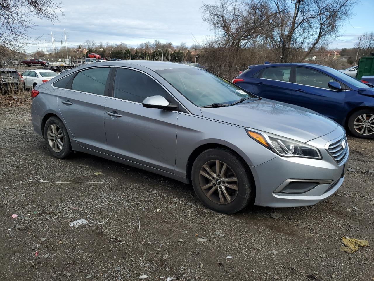 2017 HYUNDAI SONATA SE - Фото 4