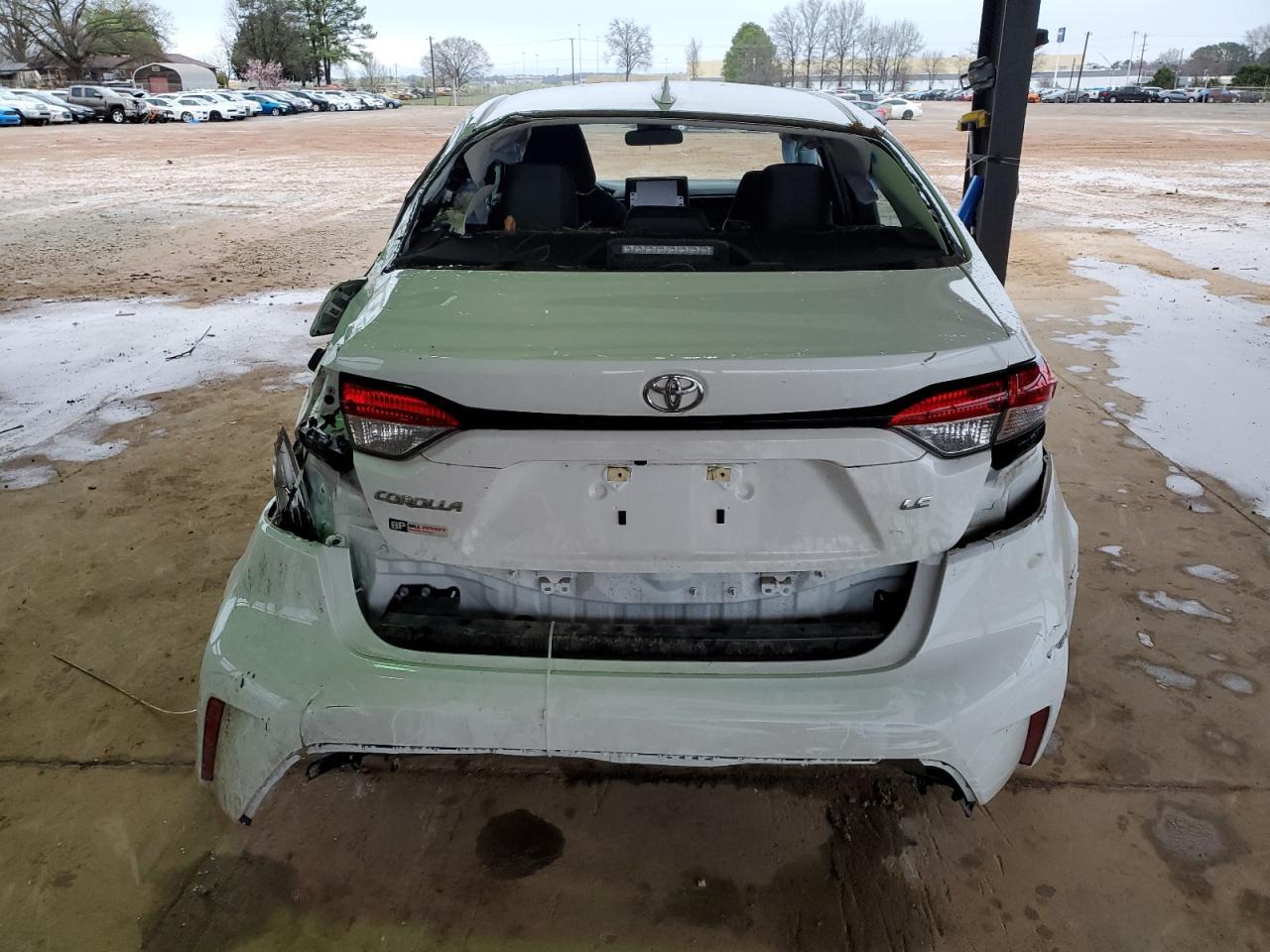 2022 TOYOTA COROLLA LE - Фото 6