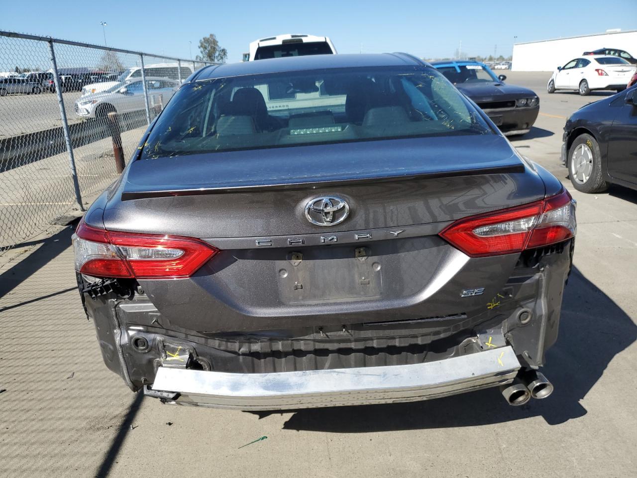 2018 TOYOTA CAMRY L - Image 6