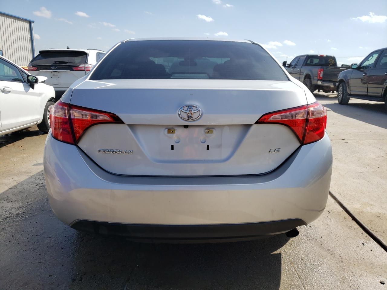 2018 TOYOTA COROLLA L - Фото 6