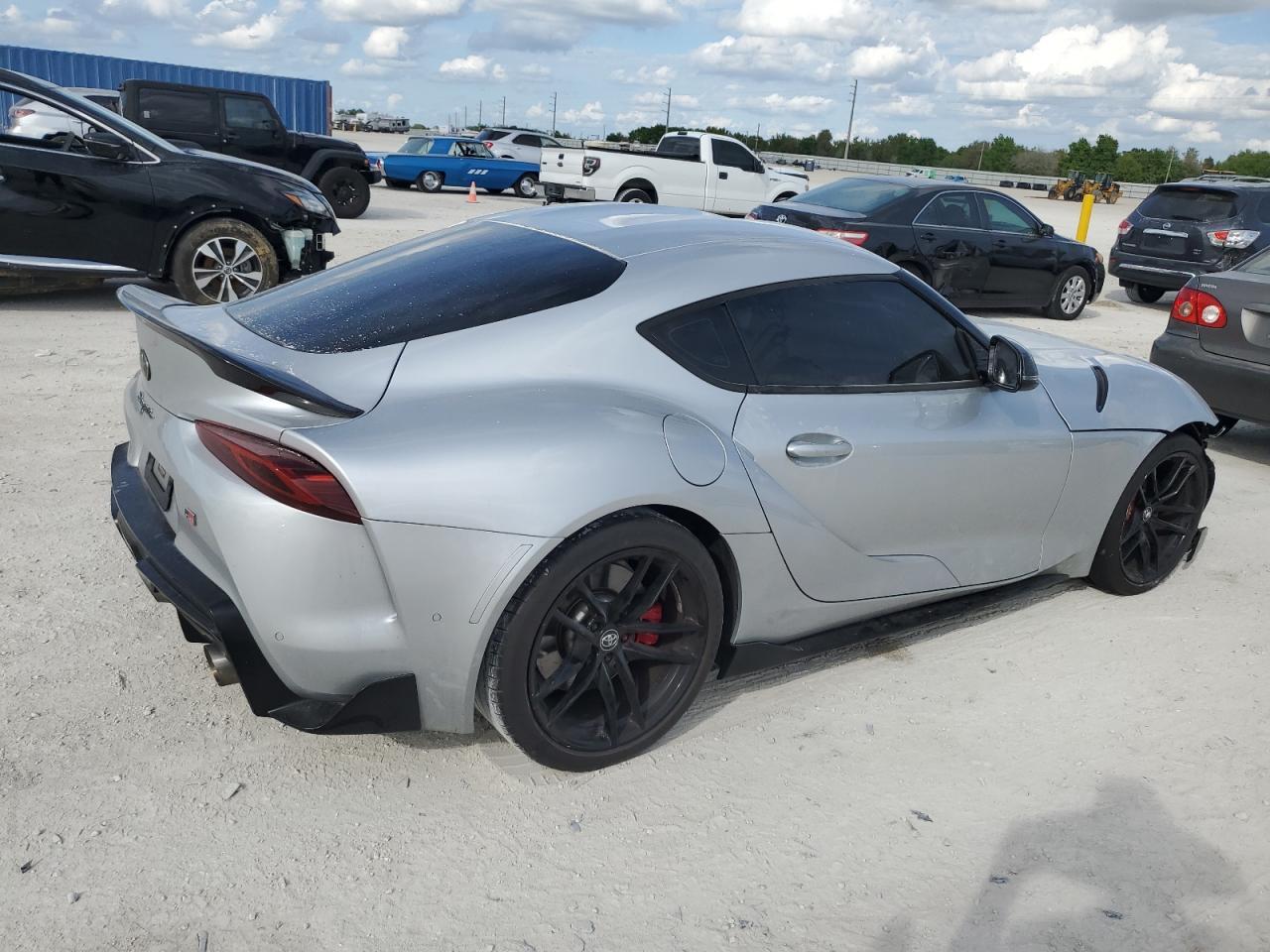 2021 TOYOTA SUPRA BASE - Фото 3