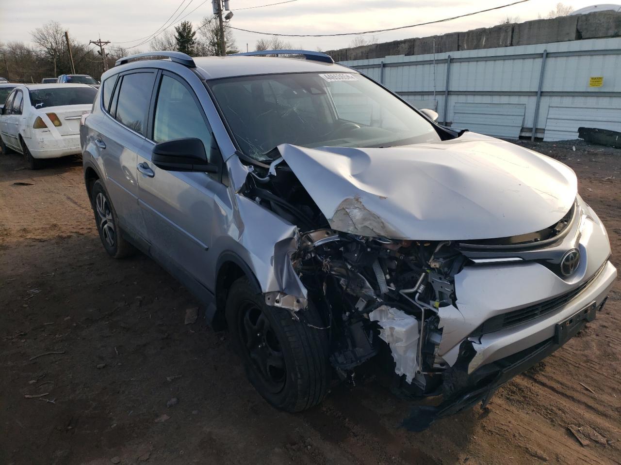 2018 TOYOTA RAV4 LE - Фото 4