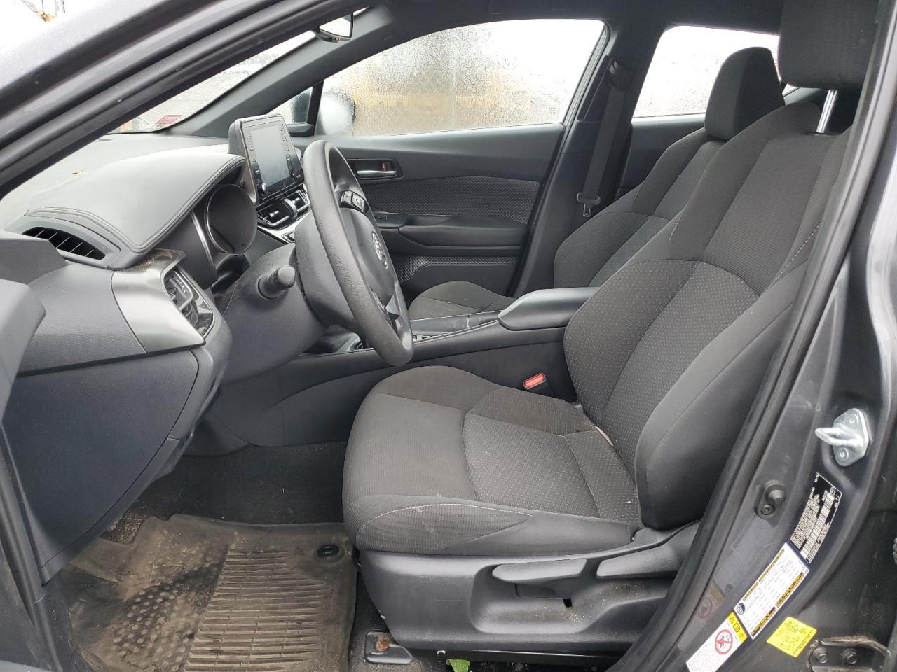 2019 TOYOTA C-HR XLE - Фото 7