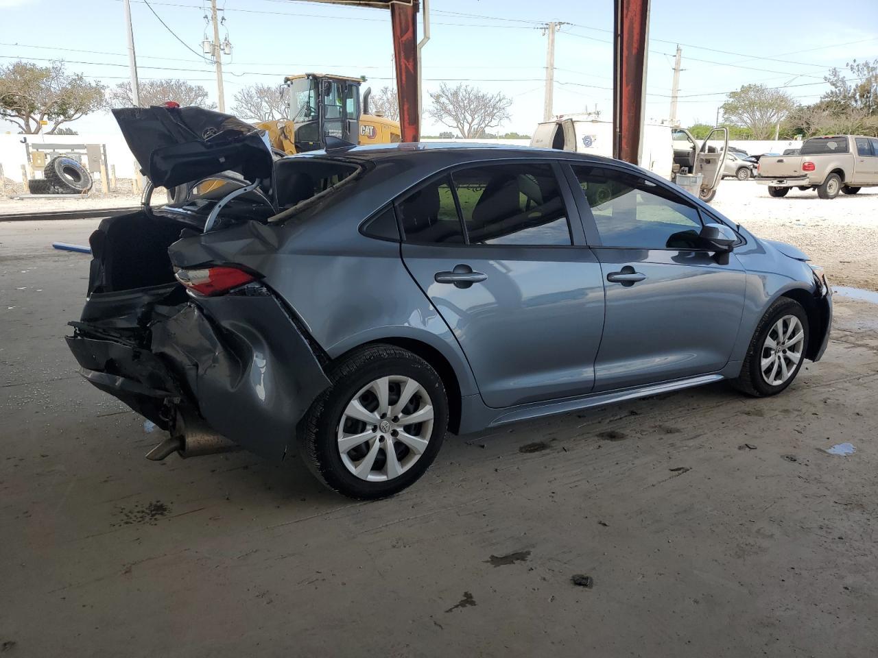2022 TOYOTA COROLLA LE - Фото 3