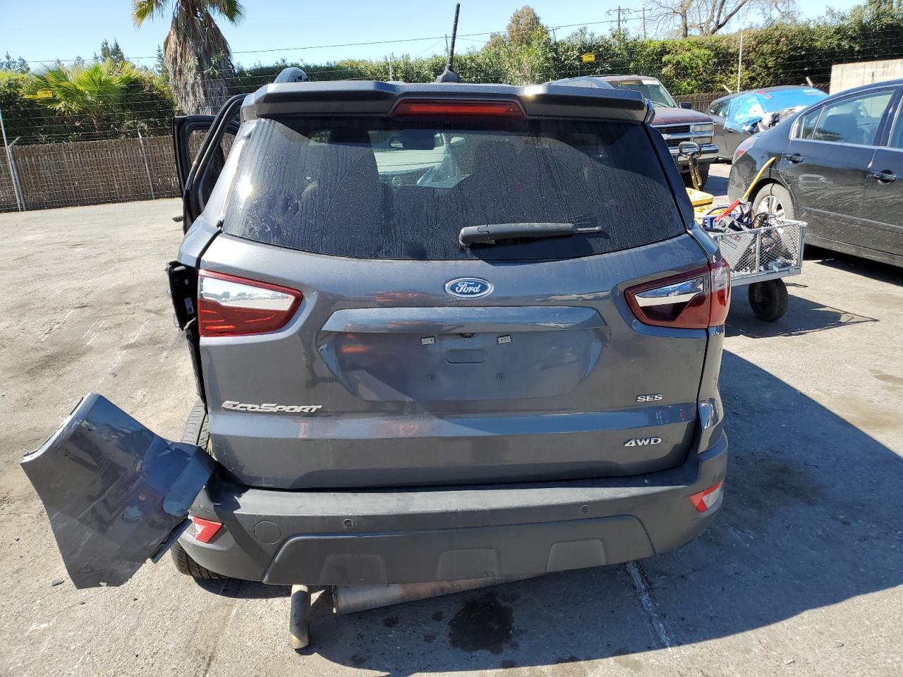 2020 FORD ECOSPORT S - Фото 6