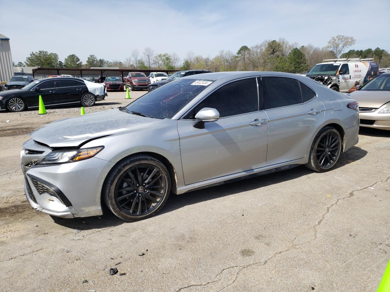 2022 TOYOTA CAMRY XSE