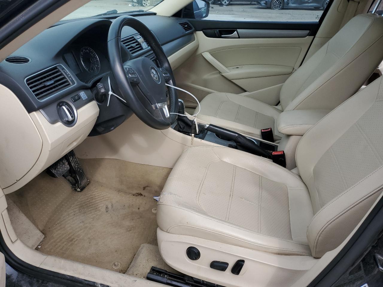 2014 VOLKSWAGEN PASSAT SE - Фото 7