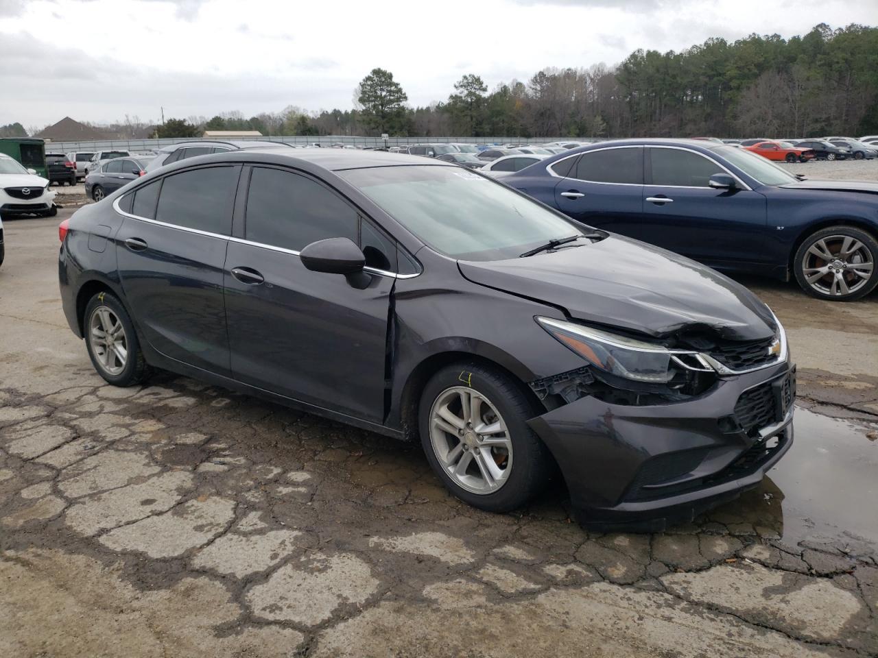 2017 CHEVROLET CRUZE LT - Image 4