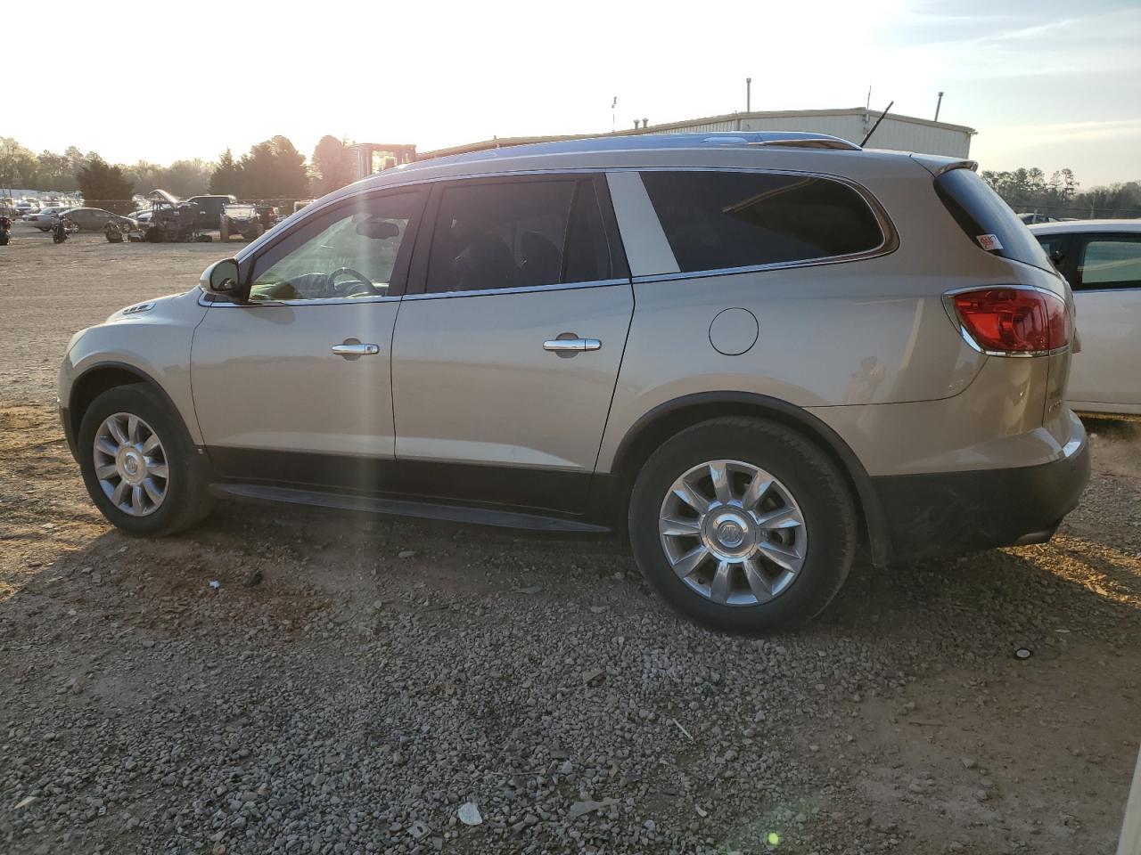 2011 BUICK ENCLAVE CX - Фото 2