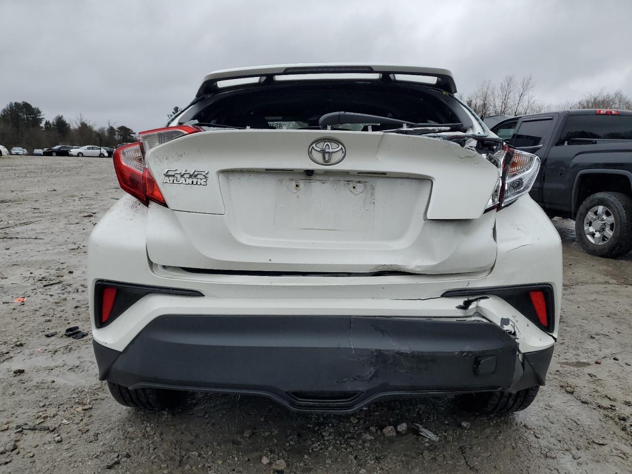 2018 TOYOTA C-HR XLE - Image 6