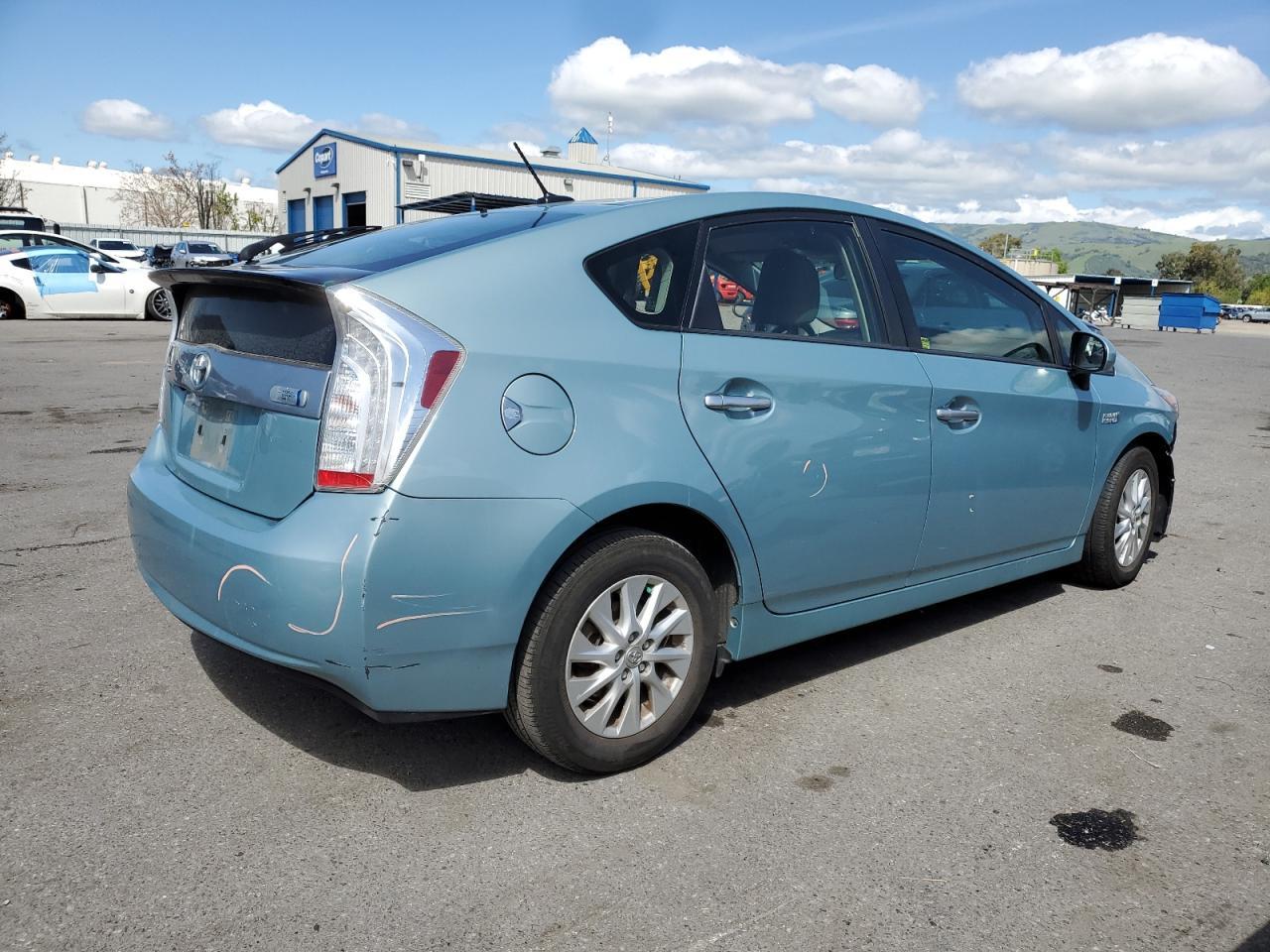 2013 TOYOTA PRIUS PLUG - Image 3