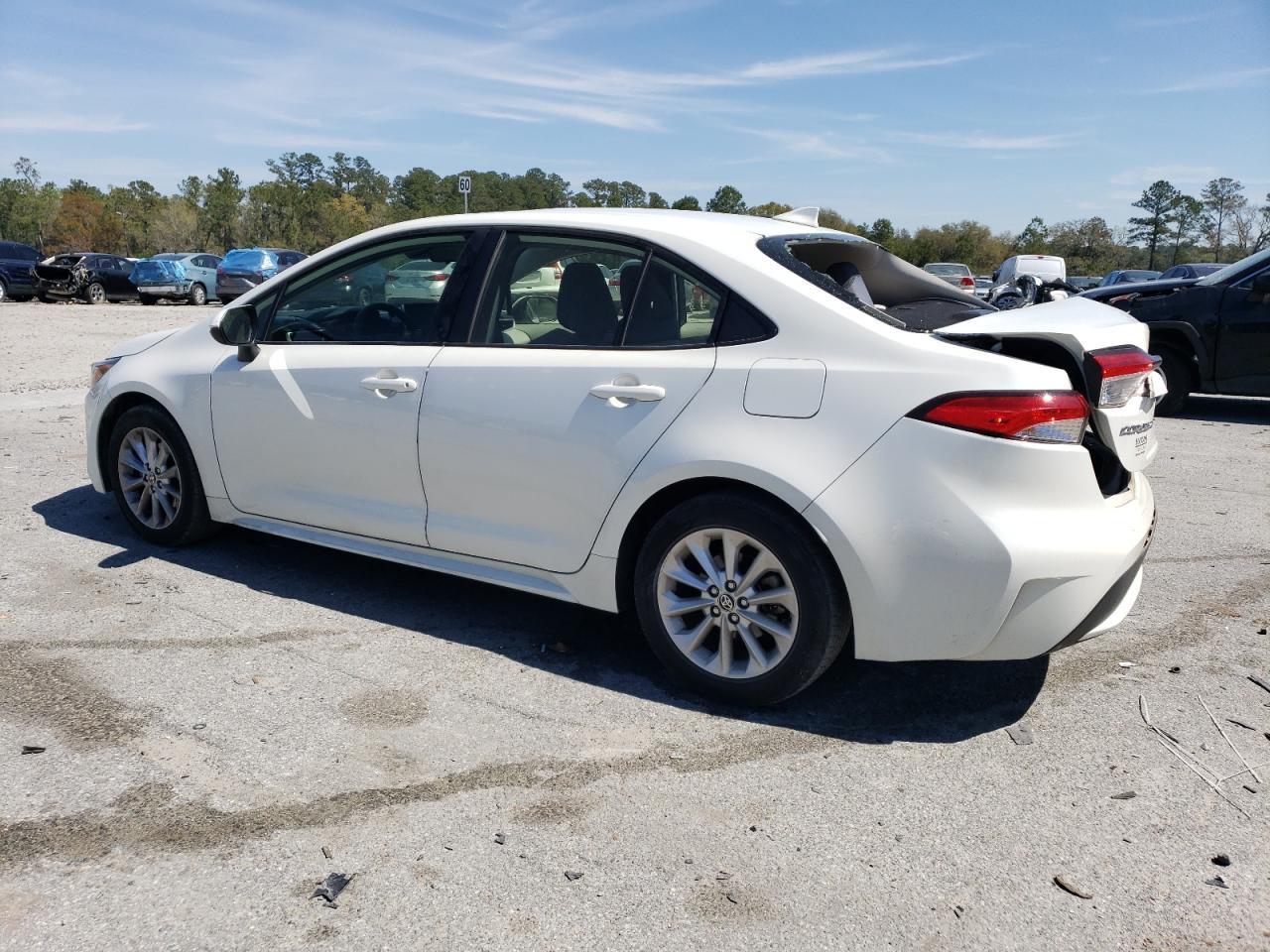 2020 TOYOTA COROLLA LE - Фото 2