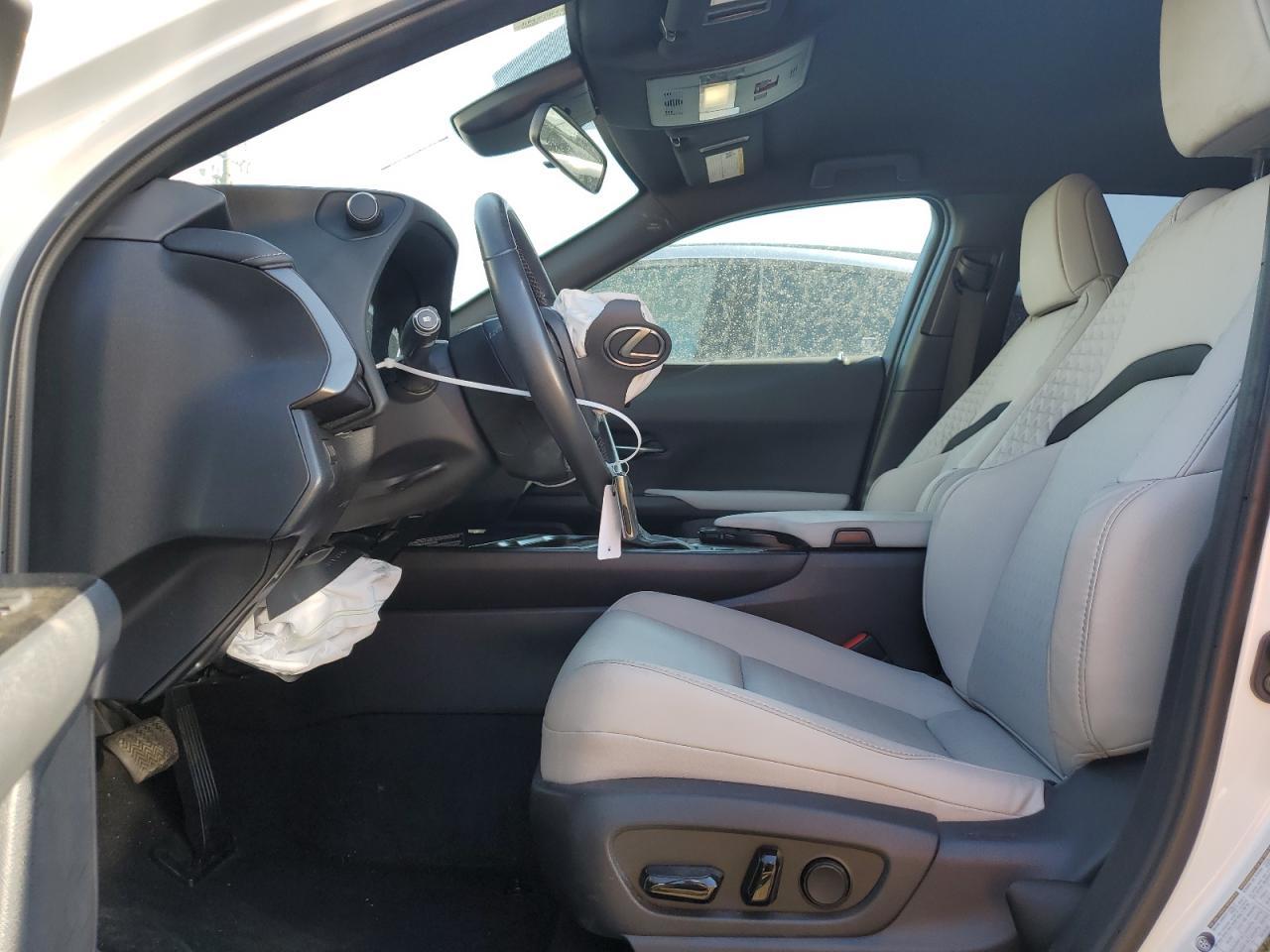 2022 LEXUS UX 200 BAS - Фото 7