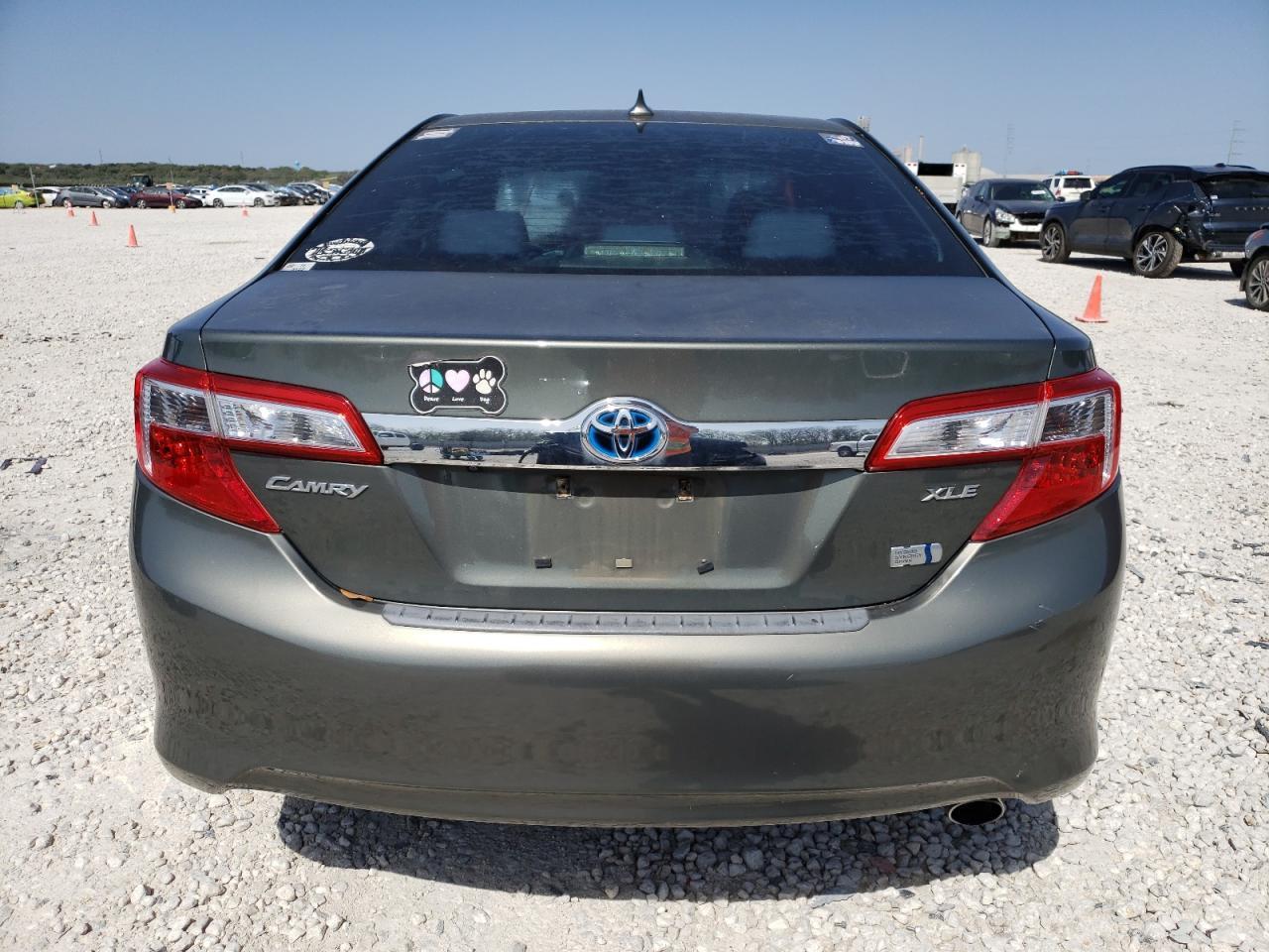 2012 TOYOTA CAMRY HYBR - Фото 6
