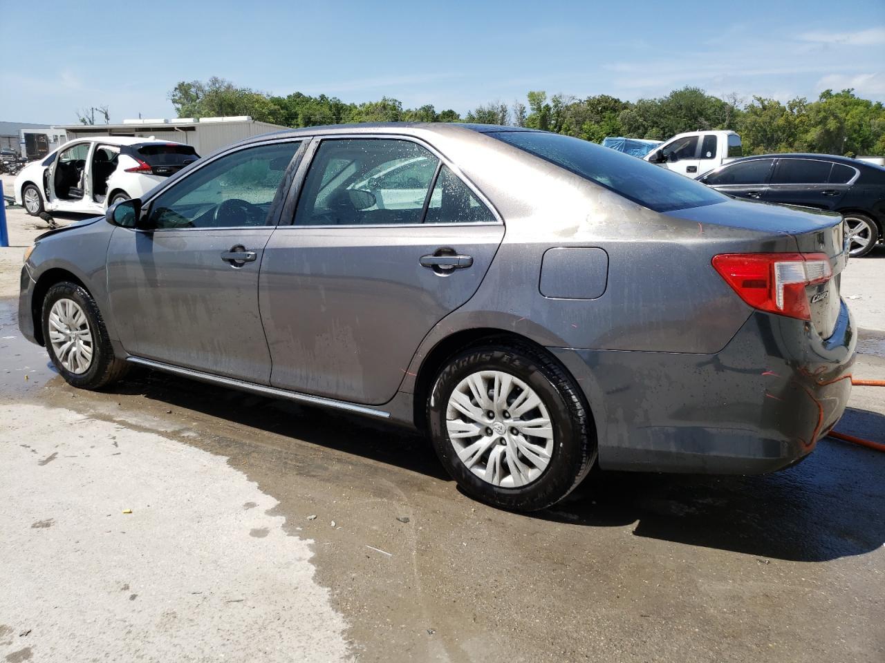 2014 TOYOTA CAMRY L - Image 2